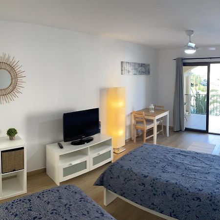 Castle Harbour Los Cristianos Beautiful Studio With Pool View Екстериор снимка