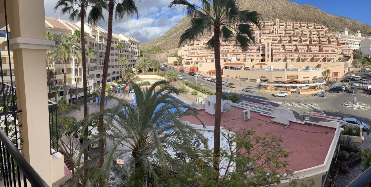 Castle Harbour Los Cristianos Beautiful Studio With Pool View Екстериор снимка