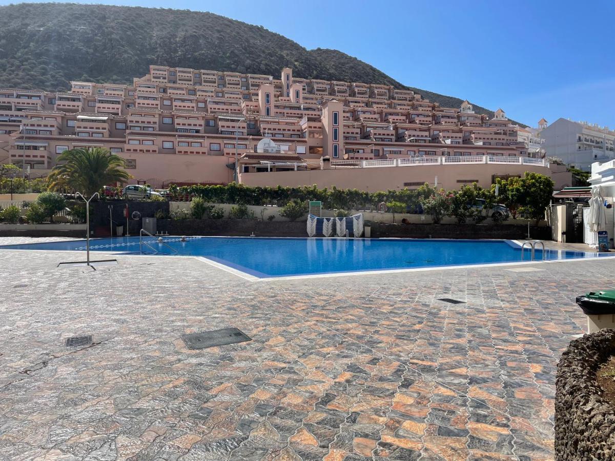 Castle Harbour Los Cristianos Beautiful Studio With Pool View Екстериор снимка
